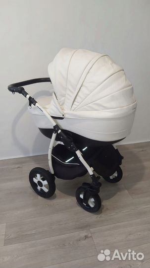 Коляска 2 в 1 Indigo экокожа в отличном состоянии