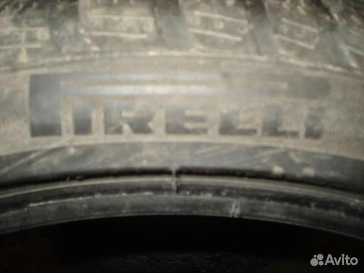 Pirelli Winter Sottozero 3 245/40 R19 98V