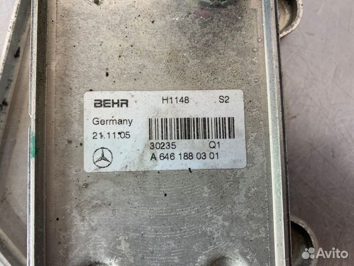 Радиатор масляный Mercedes C-Class W203 OM646 2.2