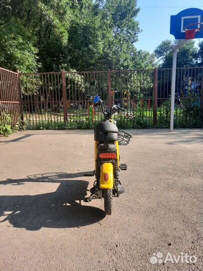 Электроскутер (электровелосипед)