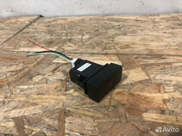 Кнопка аварийной сигнализации Mazda 6 GJ Рестайл 2