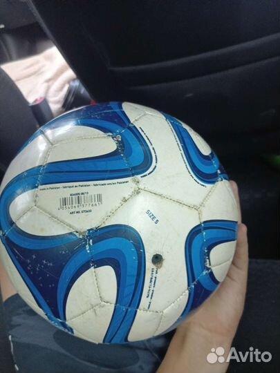 Футбольный мяч adidas brazuca (цена договорная)