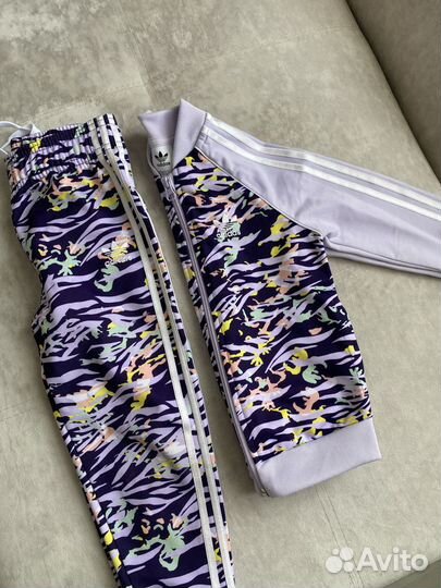 Спортивный костюм adidas