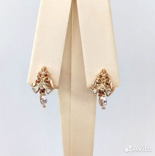 Серьги с синтетическим камнем Золото