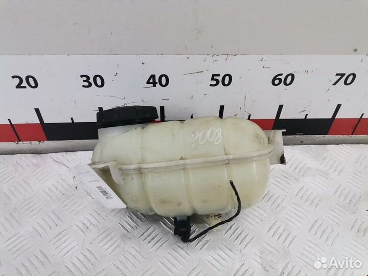 Б/У Бачок расширительный 17137609468 BMW