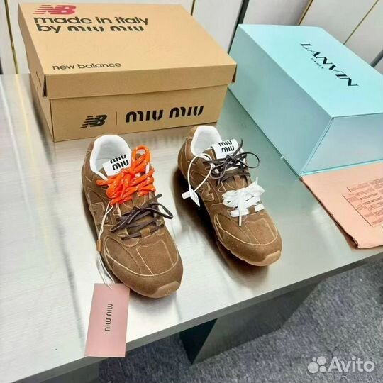 Кроссовки New Balance Miu Miu 530,38 р