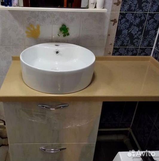 Столешница для ванной из искуственного камня