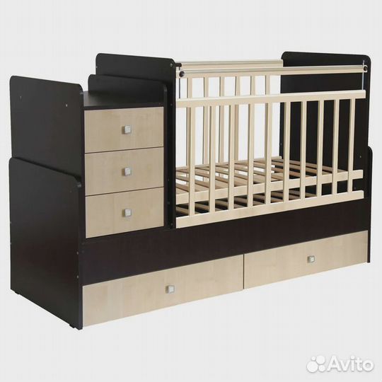 Детская кровать-трансформер с маятником