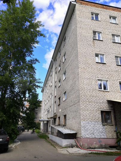 Комната 17 м² в > 9-к., 4/5 эт.