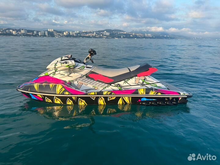 Аренда прокат гидроцикла с катера