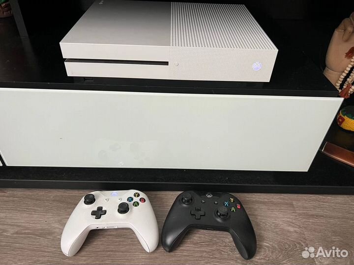 Xbox One s 500 gb