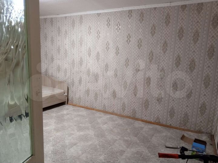 4-к. квартира, 64 м², 1/2 эт.
