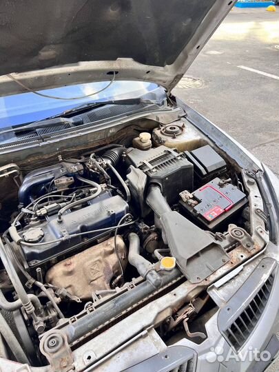 Mitsubishi Lancer 1.6 МТ, 2005, 300 000 км