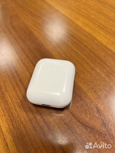 Наушники Apple AirPods