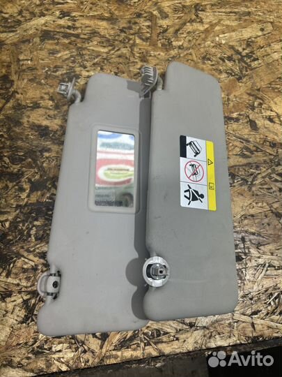 Козырьки солнцезащитные Рено Дастер