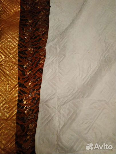 Покрывало на кровать новое +2шт.наволочки