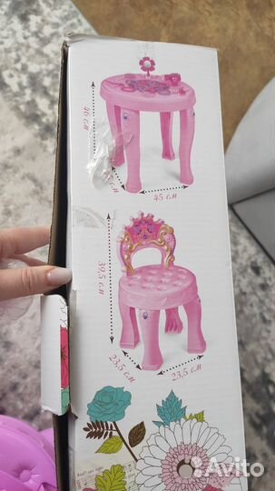 Детский туалетный столик