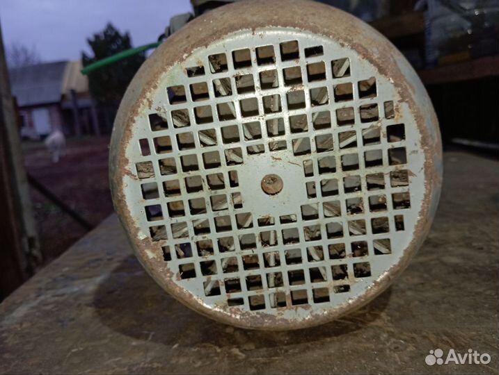 Электродвигатель