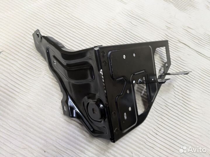 Кронштейн крепления фары BMW X1 F48 Правый 5164734