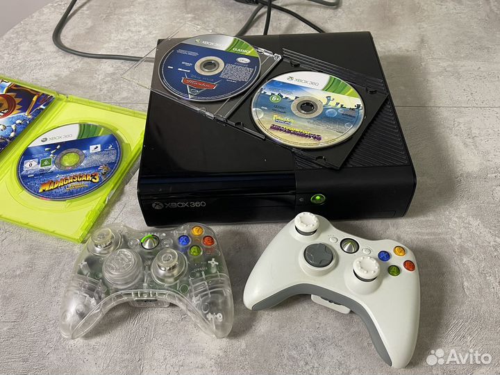 Xbox 360E 320 Gb