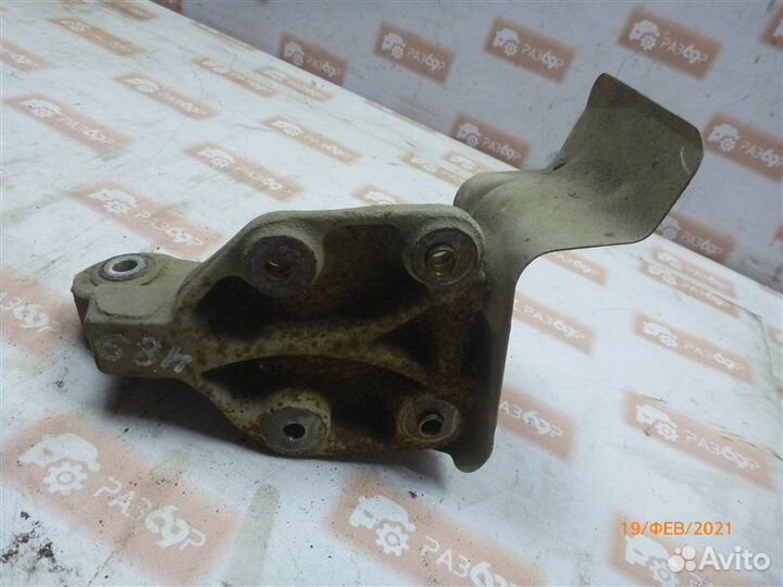 Кронштейн Volvo Xc70 BZ95 B6324S 2008