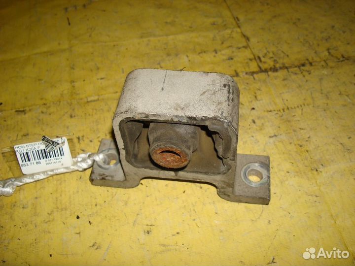 Подушка двс Honda Stepwgn RG1 (Переднее)