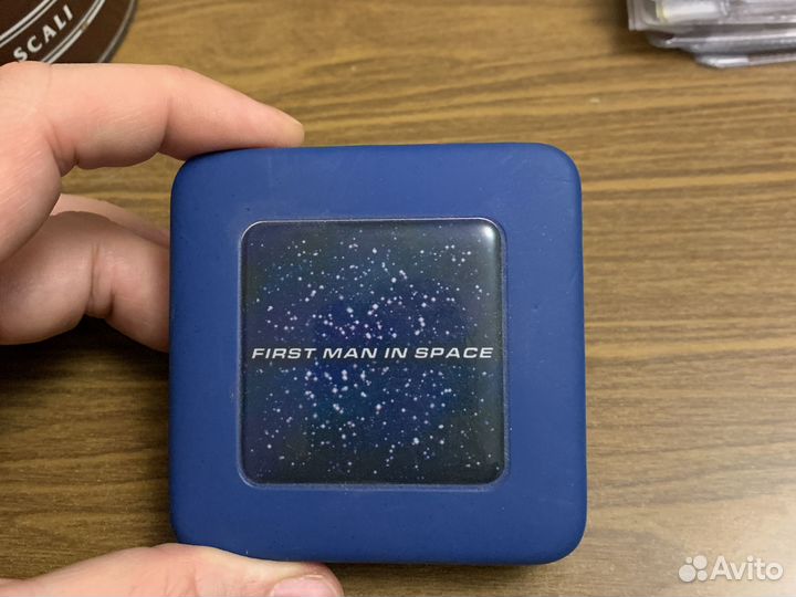 Серебрянная монета 26 грамм космос