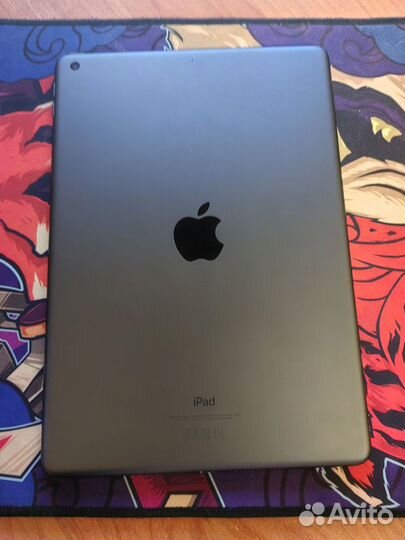 iPad 10.2