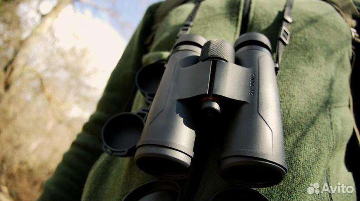 Устойчивый к погружению бинокль