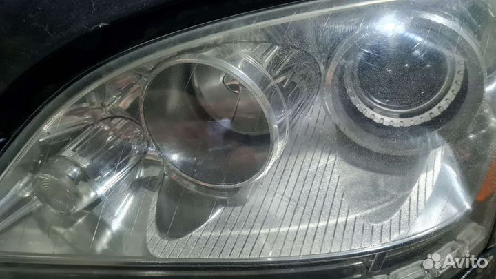 Фара Mercedes M-Class ML350 W164