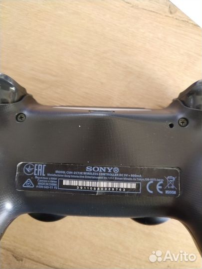 Джойстик Sony PS4