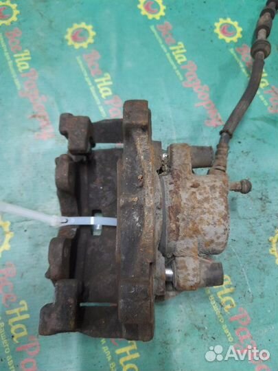 Суппорт передний левый Land Rover Freelander 2 2.2