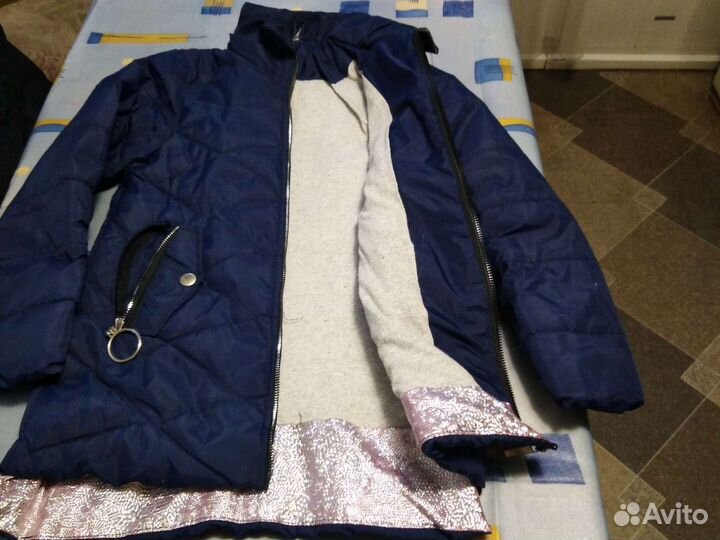Демисезонная куртка на девочку 11 лет, размер 38