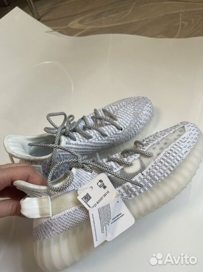 Кроссовки adidas yeezy boost 350 (новые)