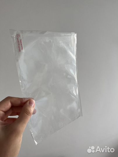 Стекла для iPhone и iPad