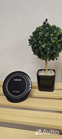 Оригинальная беспроводная зарядка samsung