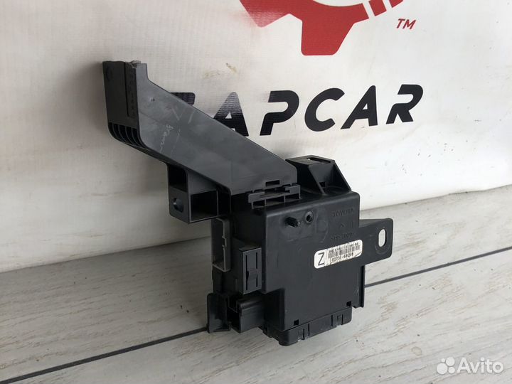 Lexus LX570 Блок предохранителей прав