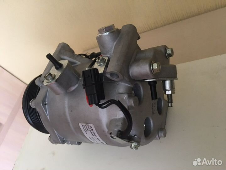 Компрессор кондиционера Honda CRV lII 2,4