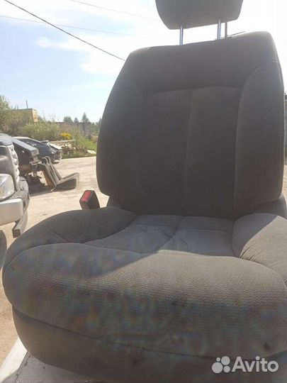 Сидение переднее пассажирское правое