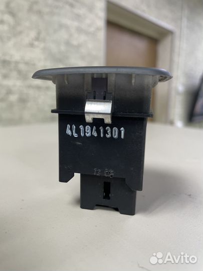 Регулятор угла наклона фар Ауди Ку7 4Л