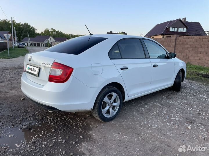 Skoda Rapid 1.6 МТ, 2016, 200 000 км