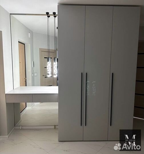 Шкаф распашной в стиле IKEA