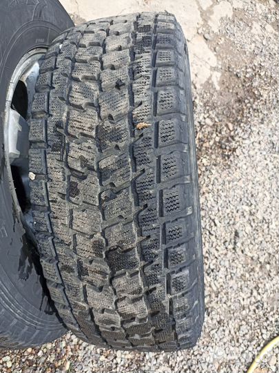 Goodyear Wrangler IP/N 265/65 R17