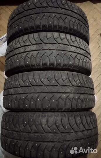 Зимняя резина r16 215 60