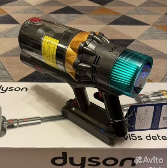 Пылесос Dyson v15s новый