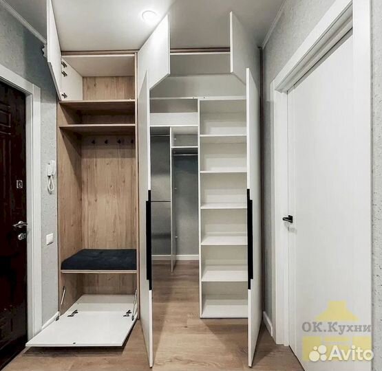 Шкаф распашной