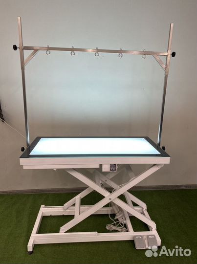 Стол для груминга с LED подсветкой