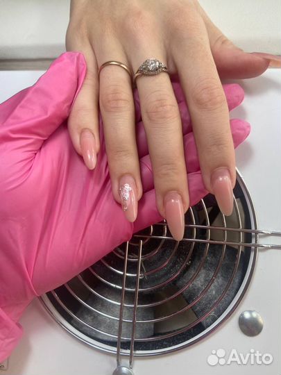 Наращивание ногтей