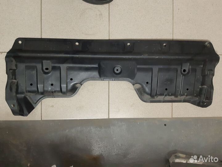 Пыльник переднего бампера на nissan x-trail t31