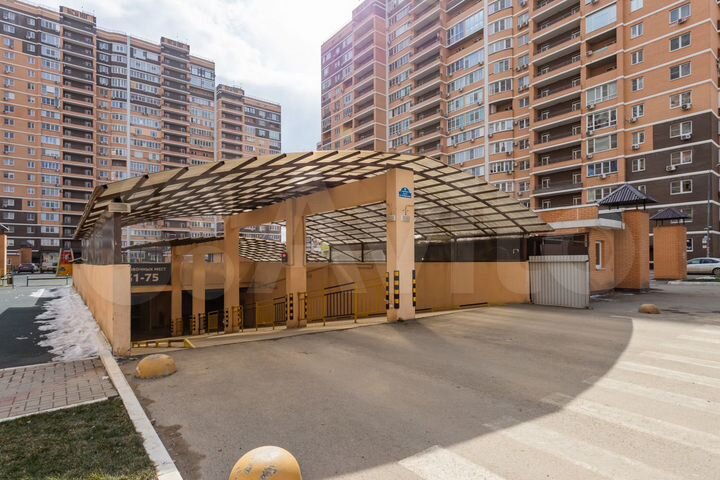 Машиноместо